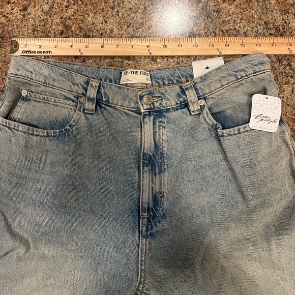 We The Free Tinsley Jeans Size 31 Light Wash Baggy High Rise Straight Leg - Picture 11 of 13